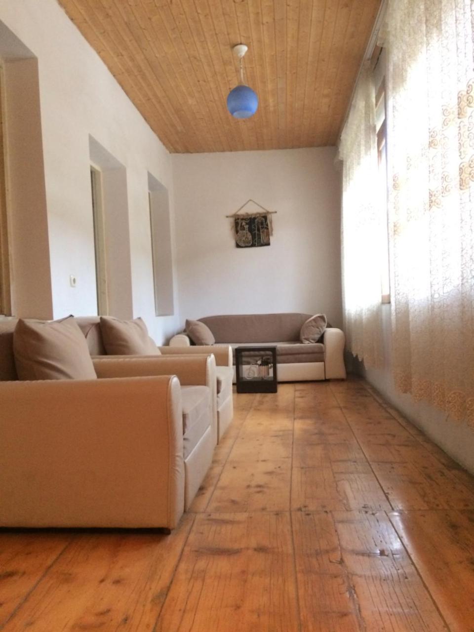 Guest House Lela Mestia Luaran gambar